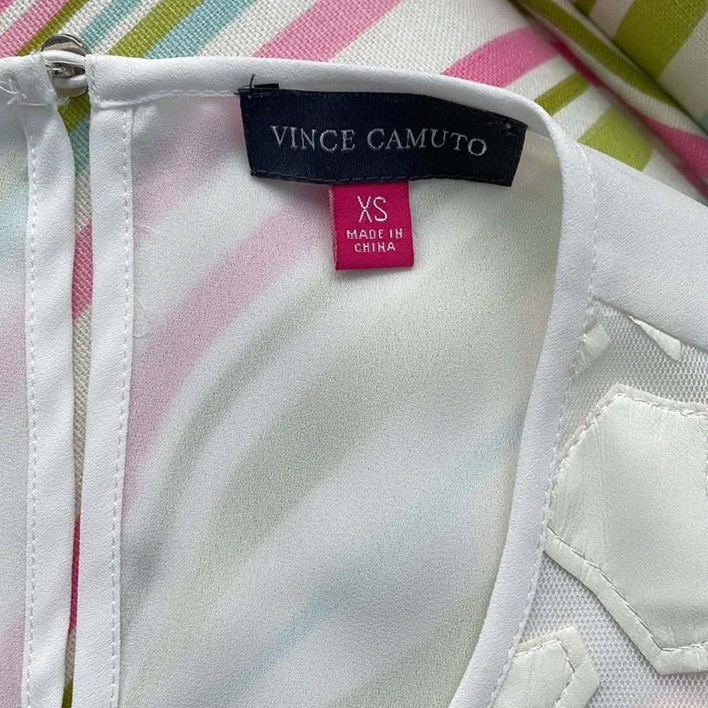 Vince Camuto Sleeveless Lined Blouse, size XS - Picture 2 of 6